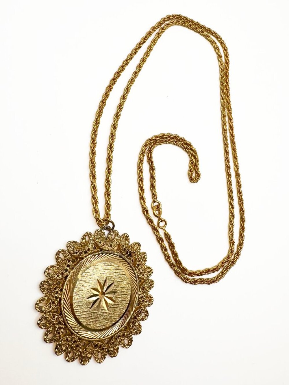 Vintage Filigree Star Medallion Long Gold Tone Statement Necklace